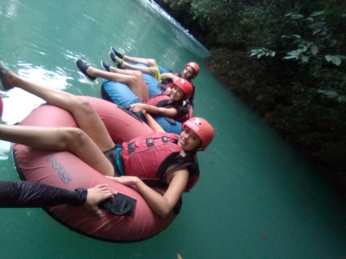 אפרטהוטל La Pina, Rio Celeste מראה חיצוני תמונה